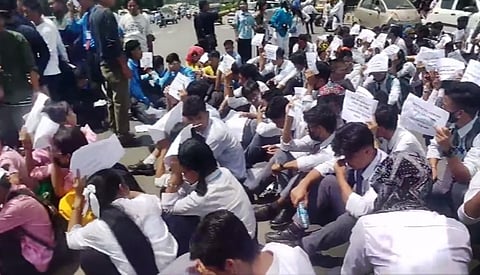 Manipur unrest: Students stage demonstration, meet Governor & CM seeking restoration of peace
