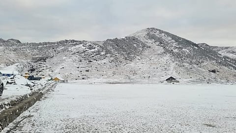 Sikkim Turns into a Winter Wonderland with First Snowfall of the Season