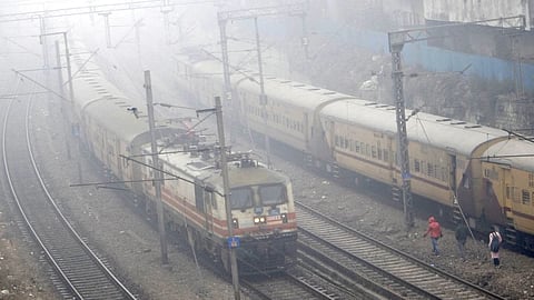 Delhi train delays