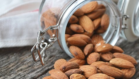 A handful of almonds daily can help you fight metabolic syndrome: Study