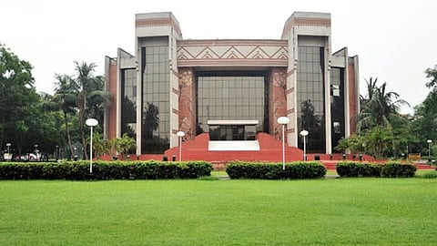 IIM Calcutta Allows Rape Accused Student on Bail to Attend Classes