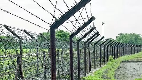  Indo-Bangladesh border