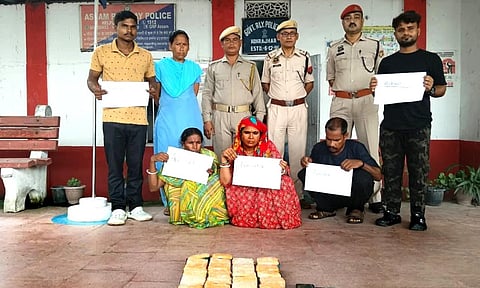 Drug Peddlers held with 264 Grams of Narcotics on Rajdhani Express