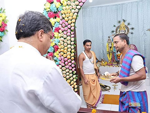 Tripura CM joins Janmashtami celebrations at Banamalipur Krishna temple
