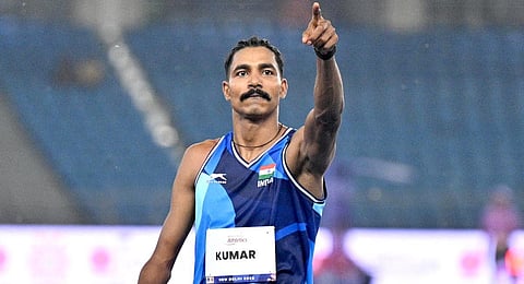 निषाद ने एशियाई रिकॉर्ड के साथ ऊंची कूद टी47 स्वर्ण पदक जीता, सिमरन ने 100 मीटर टी12 चैंपियन का ताज पहनाया