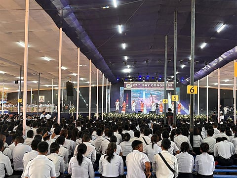 Thousands gather