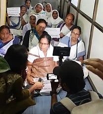 Image of ASHA workers staging protest in NHM Assam Office in Guwahati 