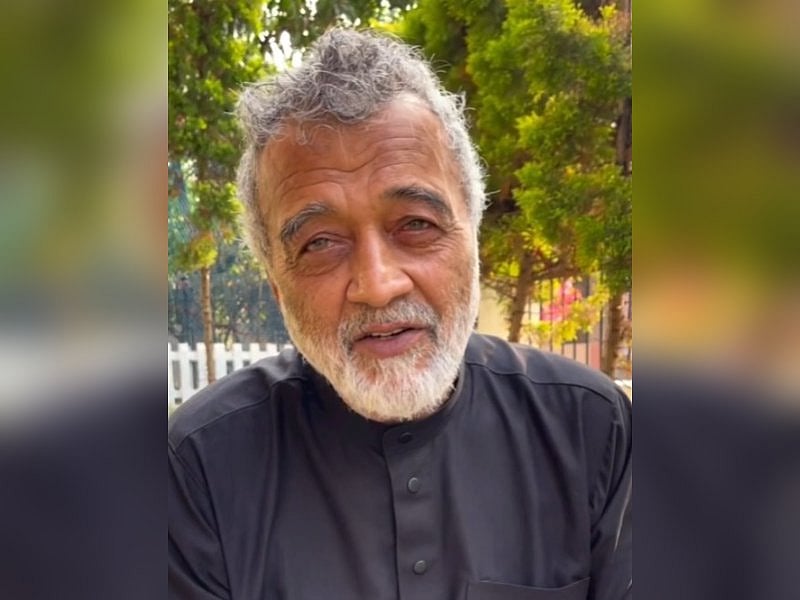Javed Akhtar and Lucky Ali Clash on Social Media