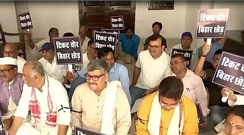 Congress workers protest ticket distribution for Bihar polls
