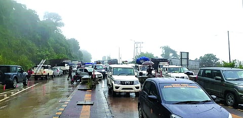 Ri-Bhoi Police crackdown on illegal truck parking to clear NH-6 congestion