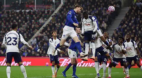 Premier League: Van de Ven double lifts Tottenham to victory at Everton