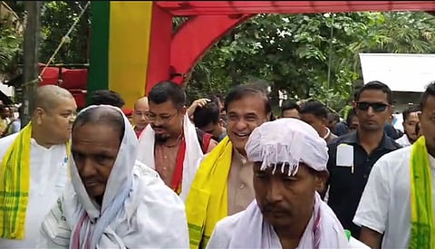 Image of the Assam CM Himanta Biswa Sarma Visit Khring khring Baithou Devo Mandir 