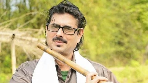 The Flute Falls Silent