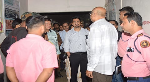 Image of the The District  Commissioner of Hailakandi, Abhishek Jain, along with the Additional Deputy Commissioner (Health), conducted a surprise inspection at S.K. Roy Civil Hospital 