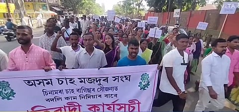 Image shows the members of Assam Chah Mazdoor Sangha (ACMS) who took to the streets to protest on Wednesday. 