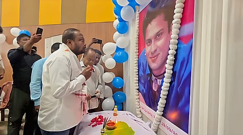 Image showing MLA Padma Hazarika paying tribute to Zubeen Garg