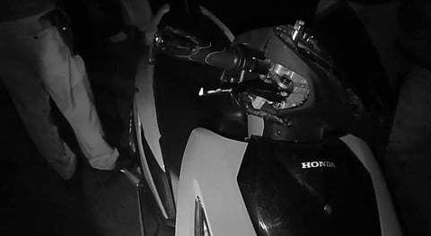 Image of the damaged scooter in the accident