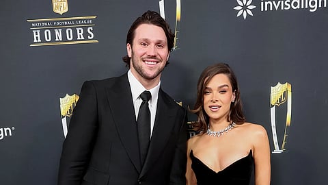 Hailee Steinfeld & Josh Allen to become parents soon! 