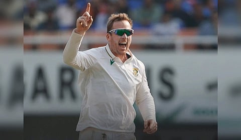 Simon Harmer bags ICC men’s player of the month award for November