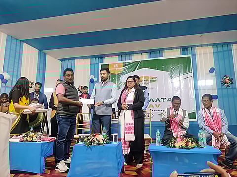 Image of the  The State Bank of India (SBI), Khutikatia Branch, organised “Annadata Utsav” at the Chakalaghat Raax Mancha to strengthen rural livelihoods and recognise the contribution of farmers and grassroots entrepreneurs. 