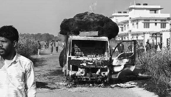 Magic Vehicle Carrying Hay Gutted in Fire in Biswanath