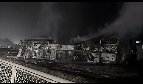 Image of the sleeper bus involved in the fatal accident that occurred in the state of Karnataka, in the district of Chitradurga