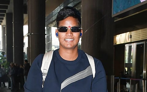 Deepti is fit and available for selection for third T20I against Sri Lanka, says Muzumdar