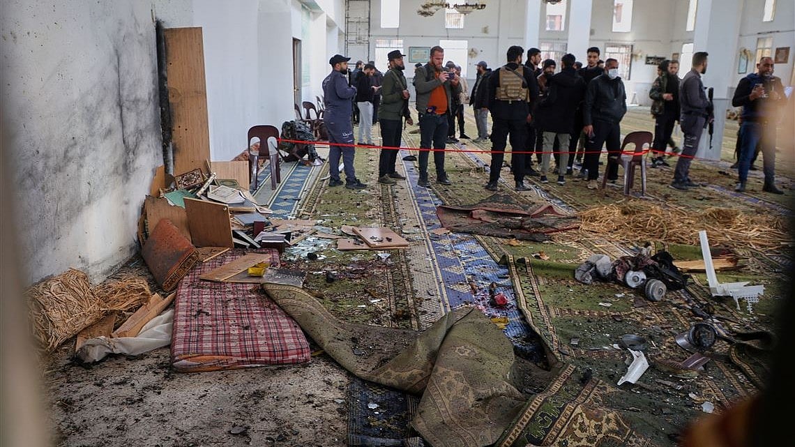 Syria: Eight killed, 18 injured after explosion at mosque in Homs