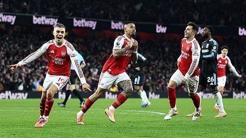 Premier League: Arsenal crush Villa to confirm title credentials