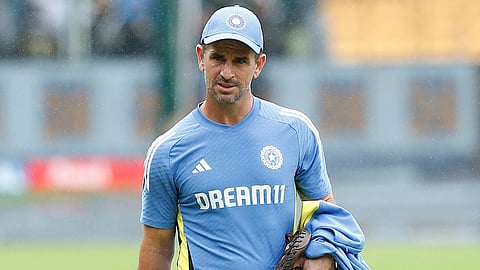 Glad India-Pakistan game is back on, team trying to stay away from politics, says Doeschate