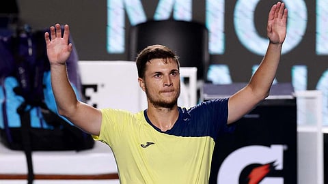 Miomir Kecmanovic upsets Alexander Zverev in Mexican Open round of 16