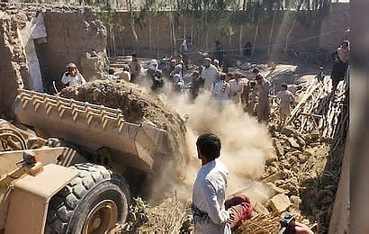 Fire engulfs market in Afghanistan’s Torkham after Pakistani forces strike