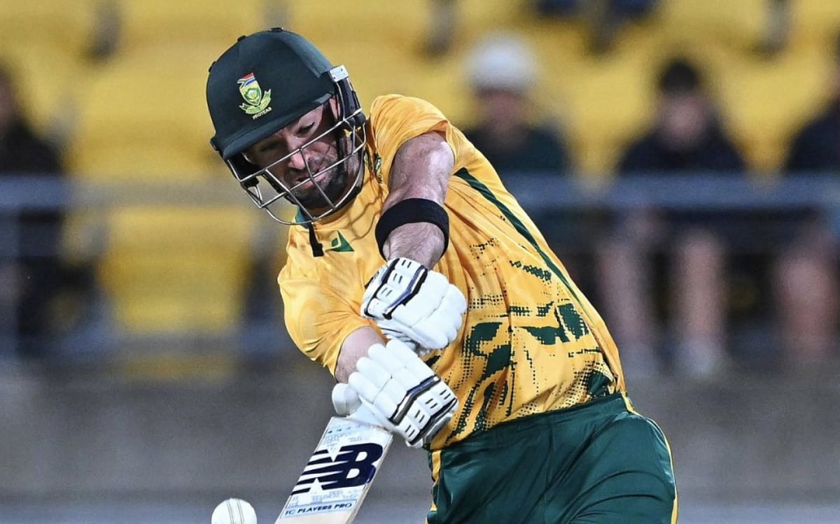 Connor Esterhuizen shines as South Africa beat New Zealand by 19 runs to level series