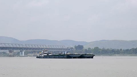 1500 MT High-Value Cargo Reaches Pandu from Kolkata via Indo-Bangladesh Waterway
