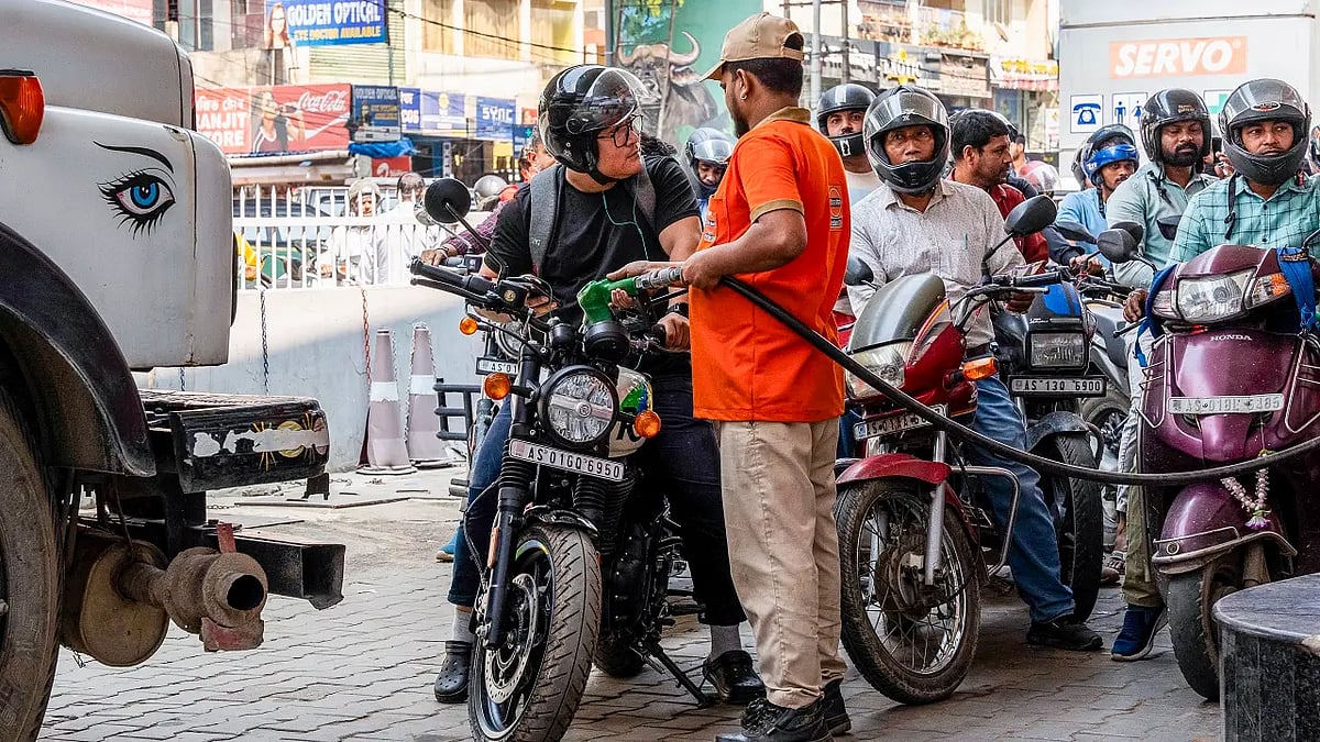 Retail petrol and diesel prices won’t change, excise cut to offset oil firms’ losses: Centre