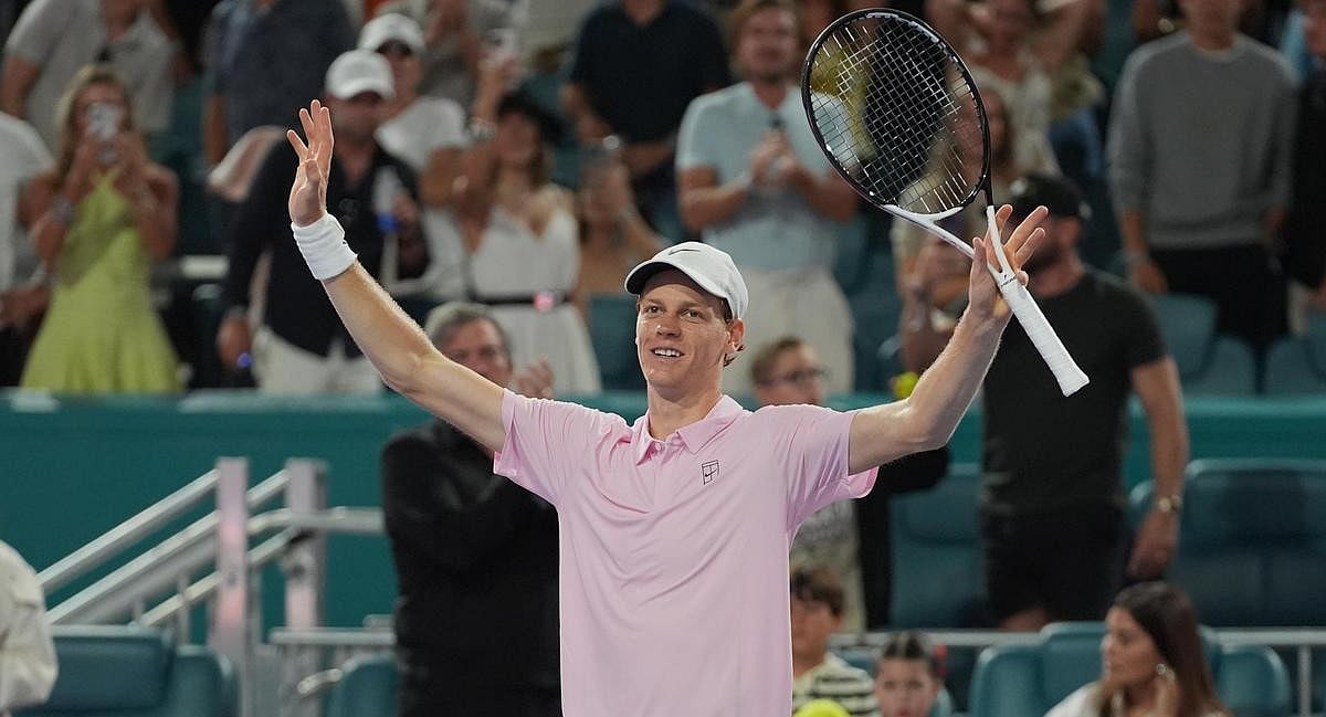 Miami Open: Jannik Sinner beats Alexander Zverev to set up final against Czech Jiri Lehecka