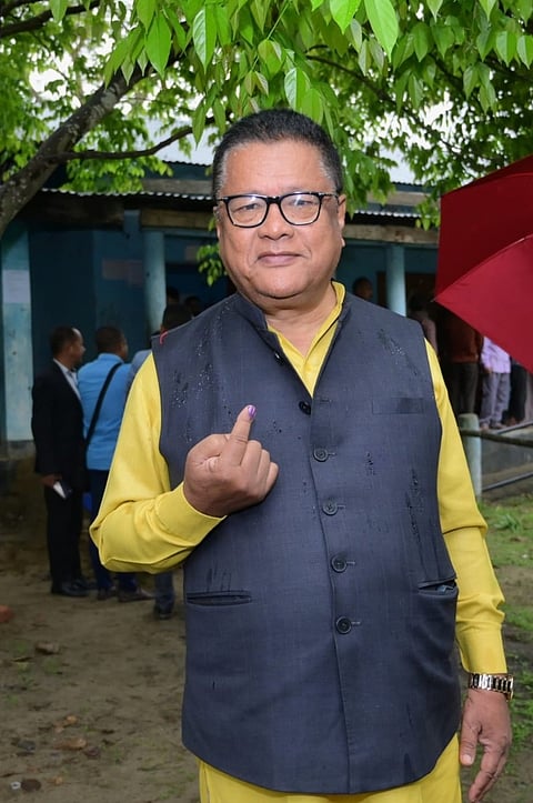 From Ministers to Young Contenders, Leaders Turn Out Early to Vote in Assam