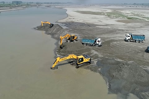 sand mining   