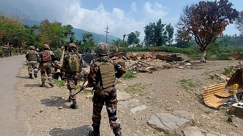 Fresh Gunbattles Erupt in Manipur as Ethnic Clashes Escalate Inter-Community Tensions