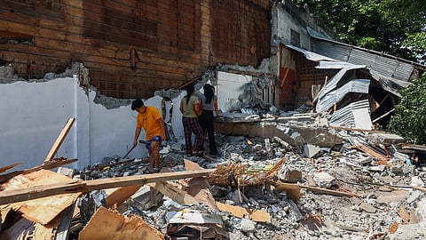 Earthquake 