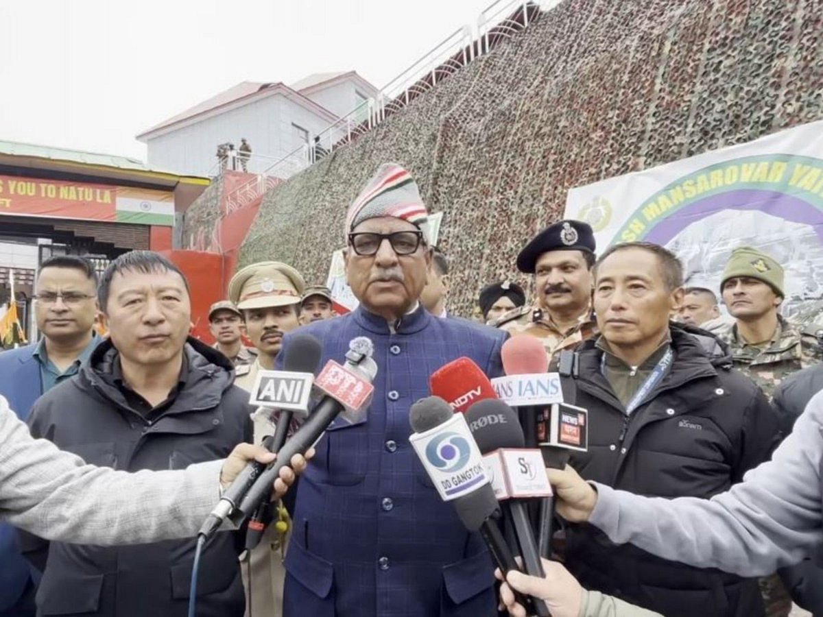 First Batch of 2026 Kailash Mansarovar Pilgrims Cross into China via Nathu La