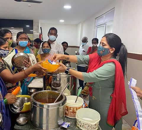 Free Weekly Lunch Service 