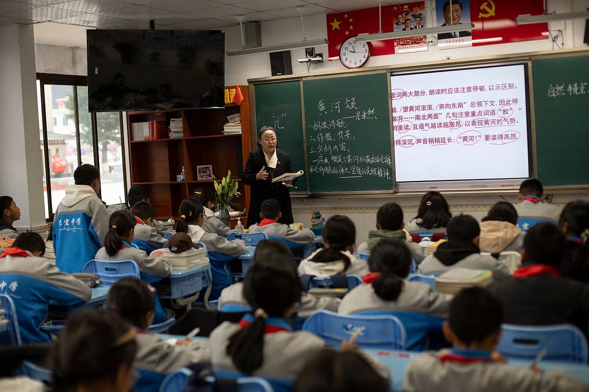 China shuts prominent Tibetan school as crackdown on Tibetan language, culture deepens
