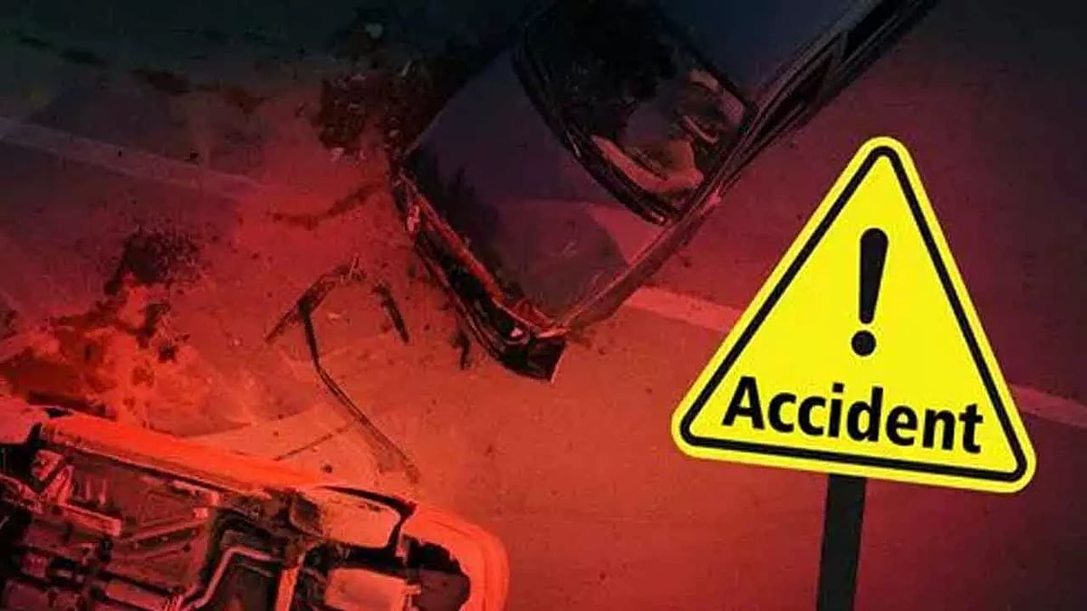Motorcycle crashes into Guwahati Municipal Corporation (GMC) vehicle; rider dies