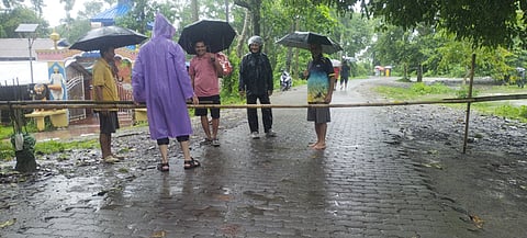 Assam: Severe erosion by Dikhow puts Nazira at risk; locals block road in protest