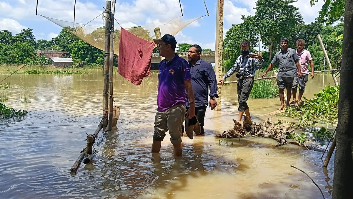 Nagaon DC Reviews Flood Relief Measures at Uriagaon Camp After Kolong River Overflow