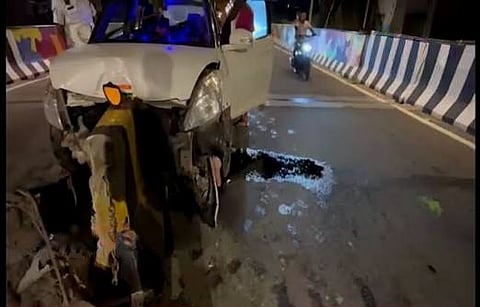 Shraddhanjali Flyover: Car Crashes into Barricade on Flyover