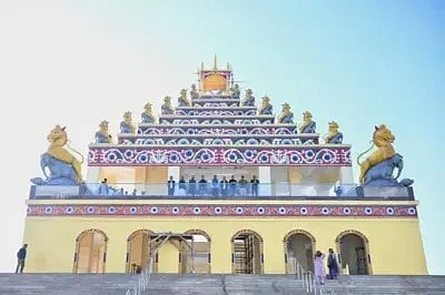 Batadrava Than Devotees 