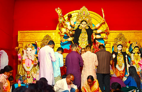 Maha Ashtami Crowds Swell at Historic Temples and Creative Theme Pandals Across State