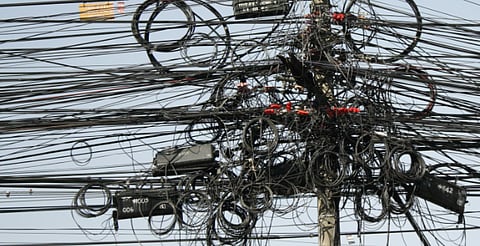 overhead cables 